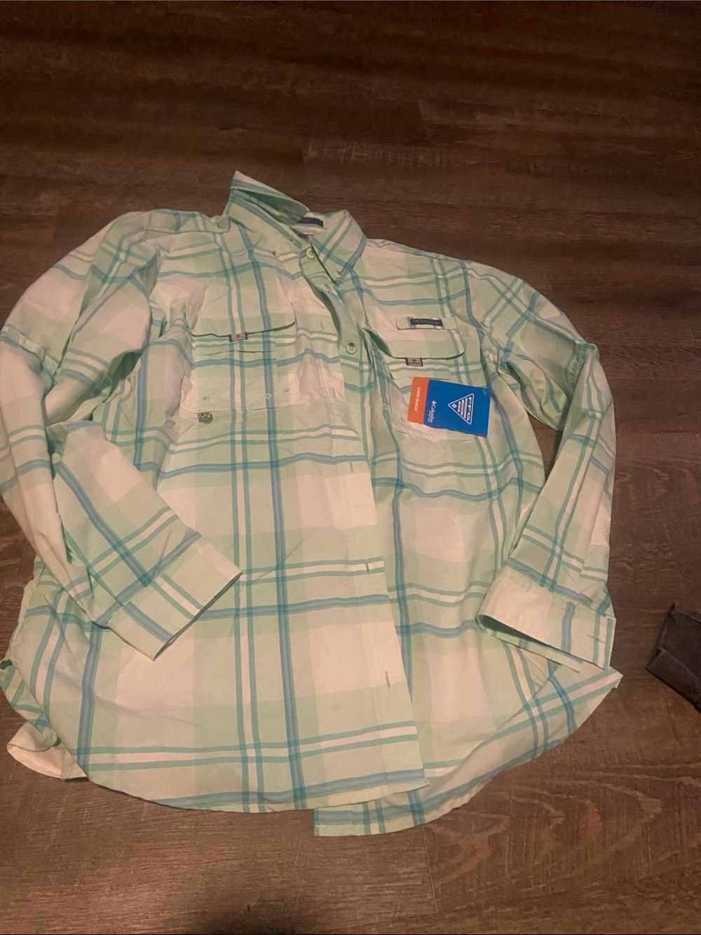 Columbia Women's Plaid Button-Down Shirt - Light Green/White